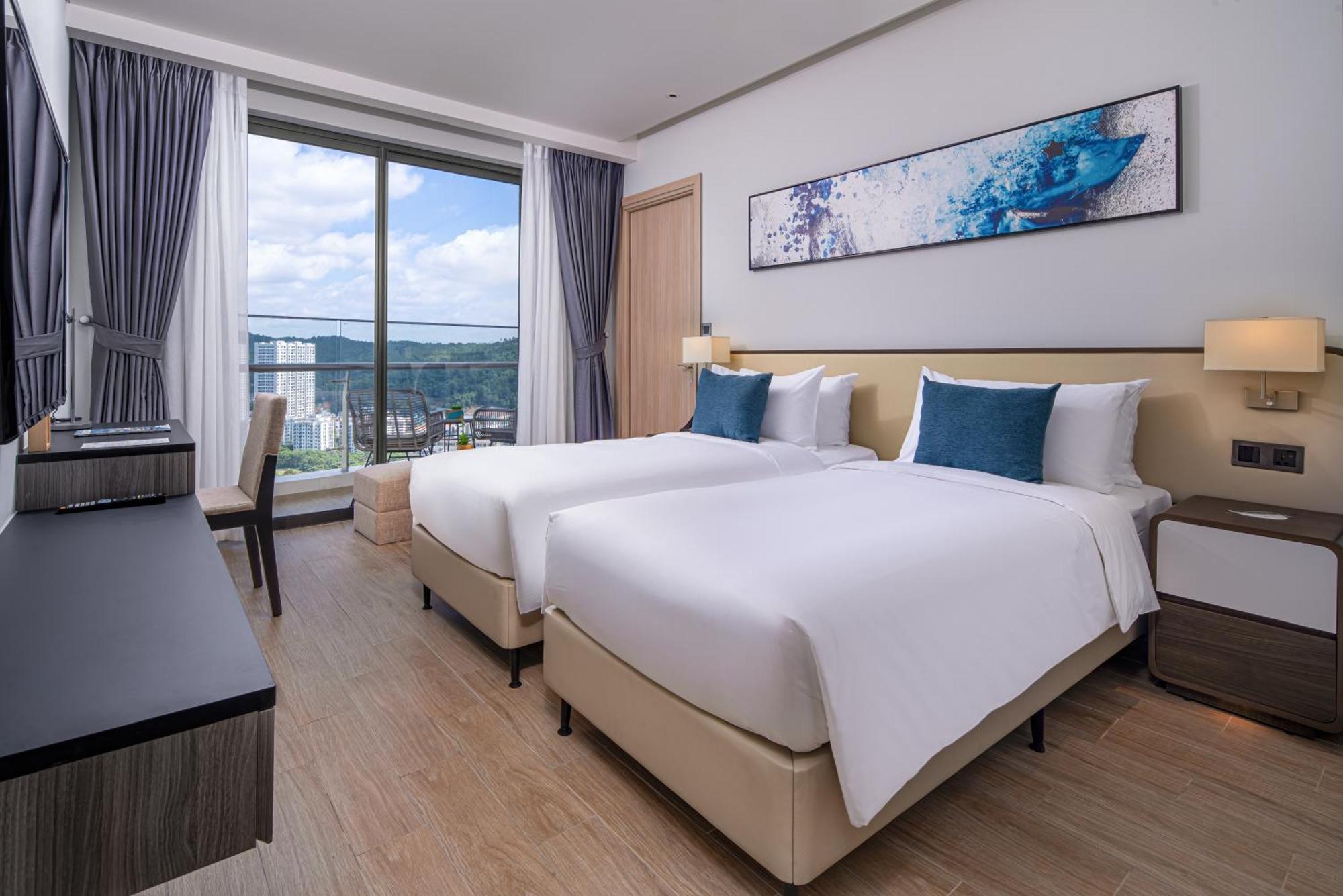 Citadines Marina Halong Hotel Ha Long Exterior photo